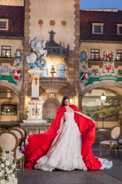 Vestido de noiva inspirado na Branca de Neve (Foto: Divulgação/Disney