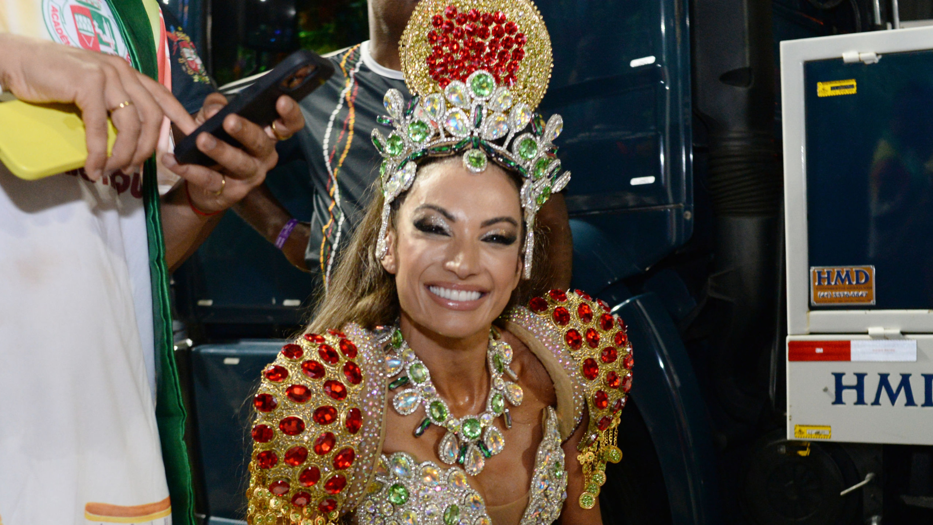 Patricia Poeta com maquiagem de Carnaval (Foto: Brazil News)