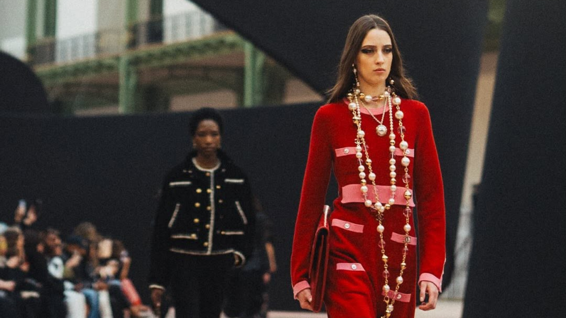 Desfile da Chanel na Semana de Moda de Paris (Foto: @chanelofficial/Instagram/Reprodução)