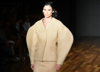 Rio Fashion Week divulga line-up dos desfiles das 20 marcas Carol Ribeiro desfila para Normando no SPFW (Foto: Will Dias/Brazil News)