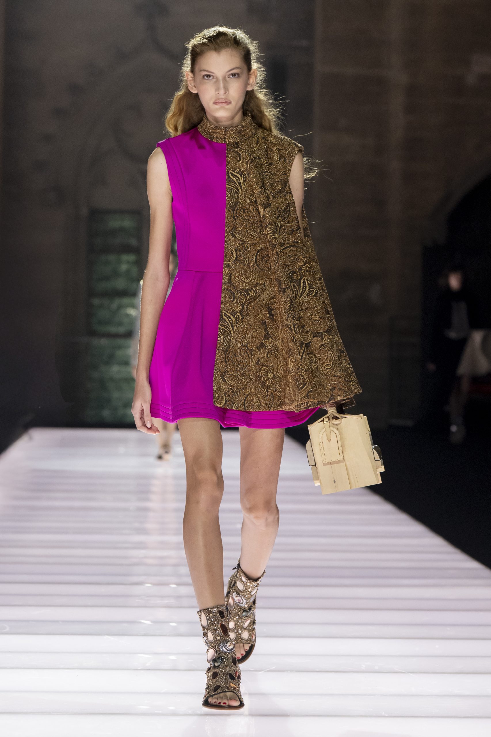 Larissa Moraes no desfile da Louis Vuitton (Foto: Divulgação)