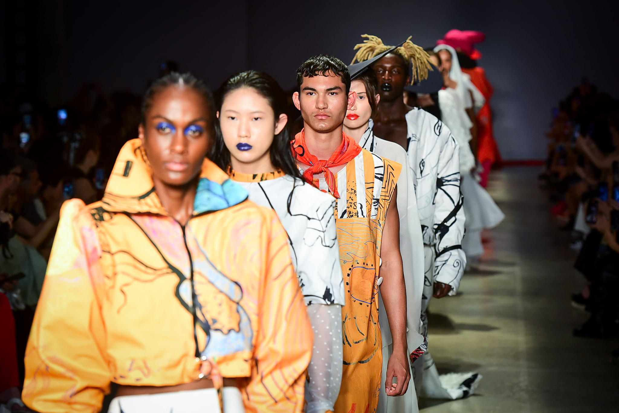 Desfile do projeto Cria Costura (Foto: Andy Santana/Brazil News)