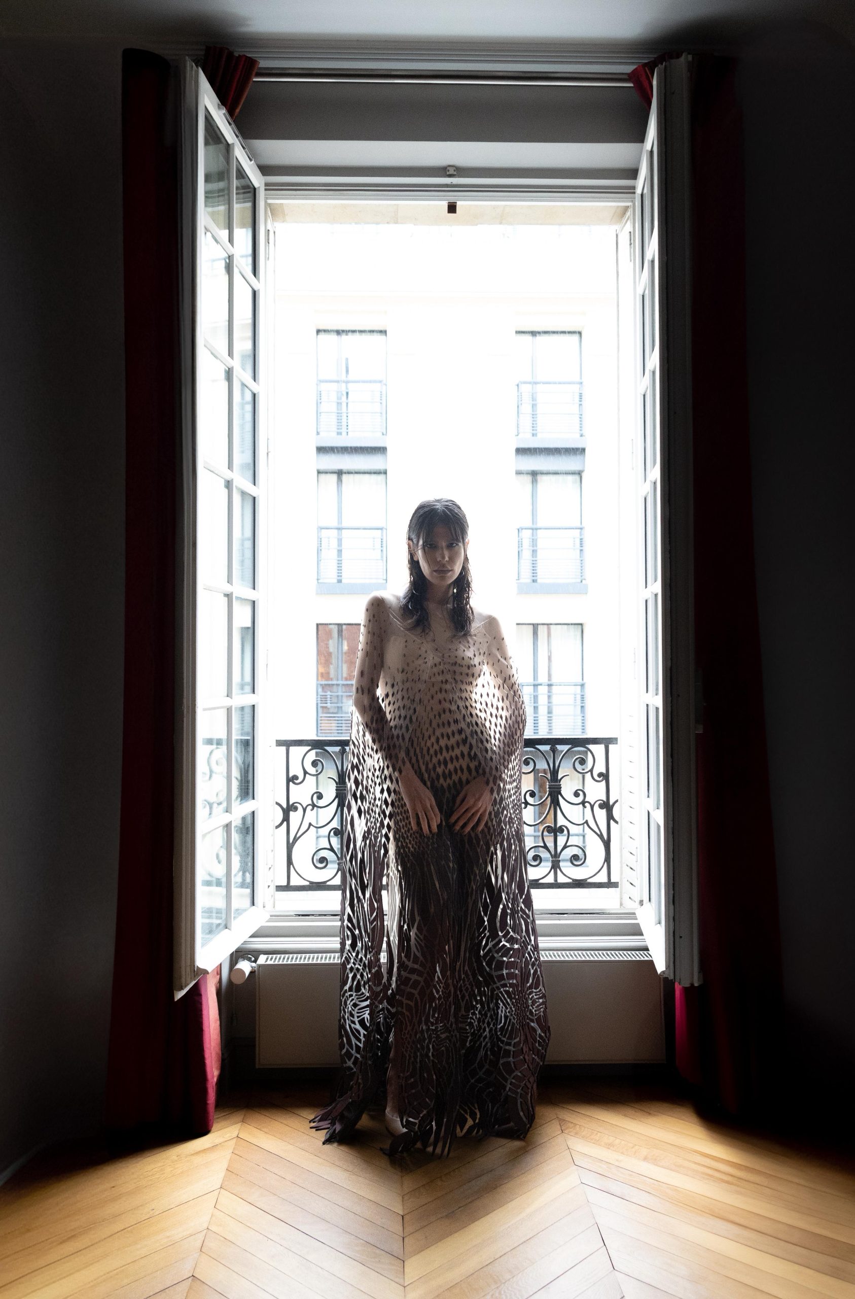 Anttónia para Iris Van Herpen (Foto: Victor Telles/Divulgação)