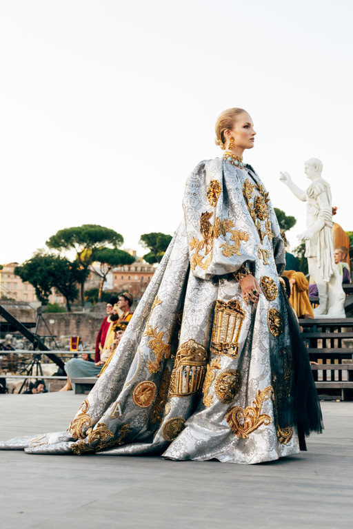 Desfile de Alta Moda da Dolce & Gabbana (Foto: Divulgação)