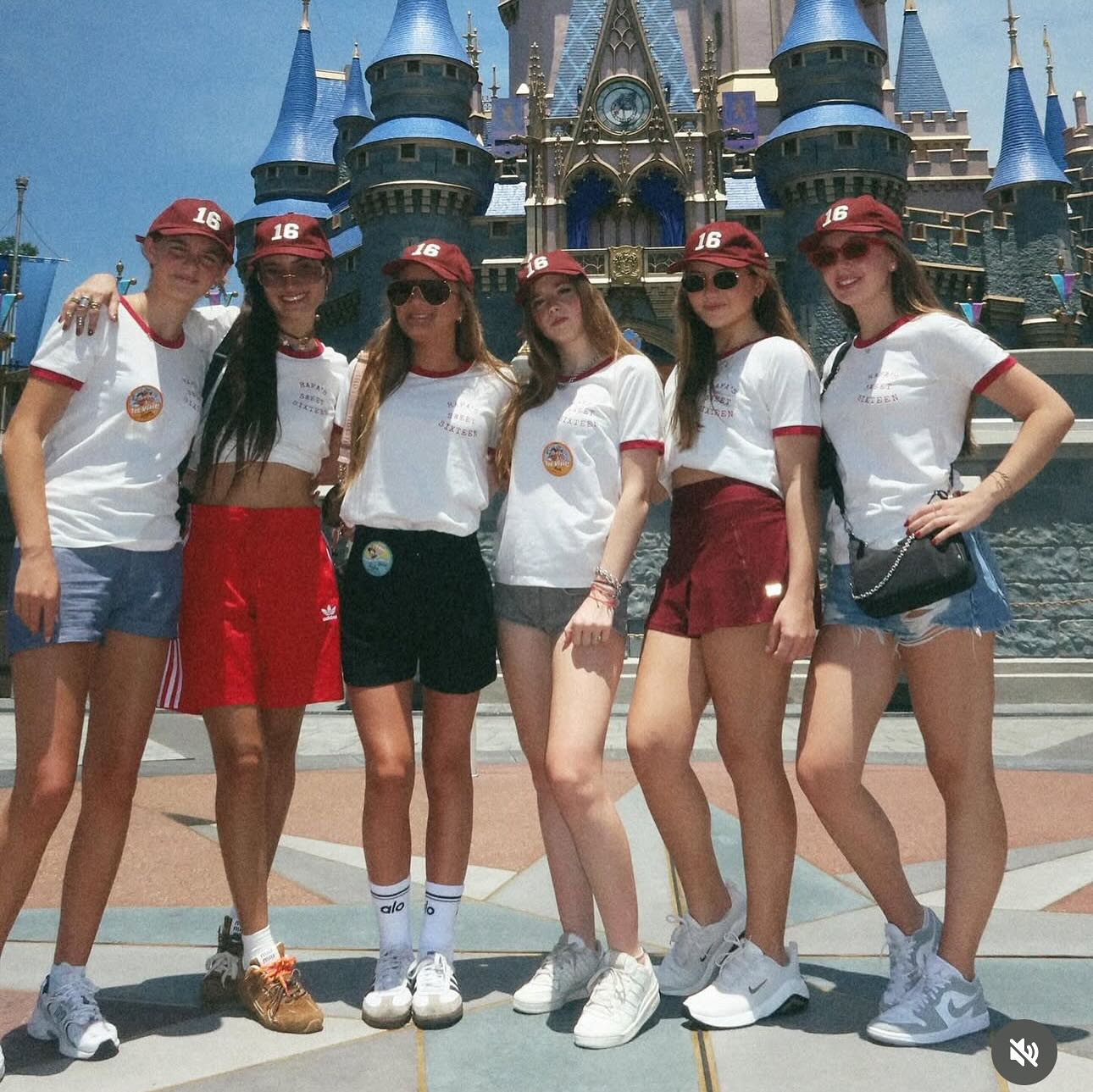 Rafa Justus e amigas na Disney (Foto: Reprodução/Instagram)