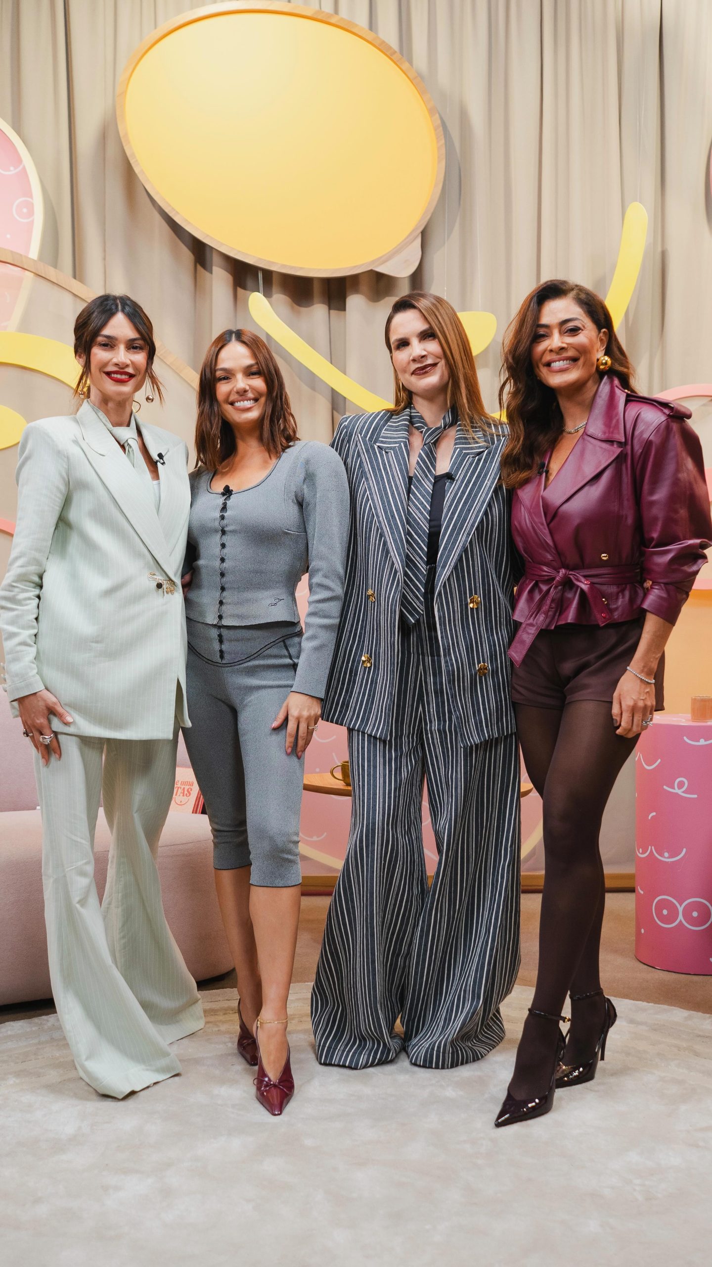Thaila Ayala, Isis, Julia Faria e Juliana Paes (Foto: Reprodução/Instagram)