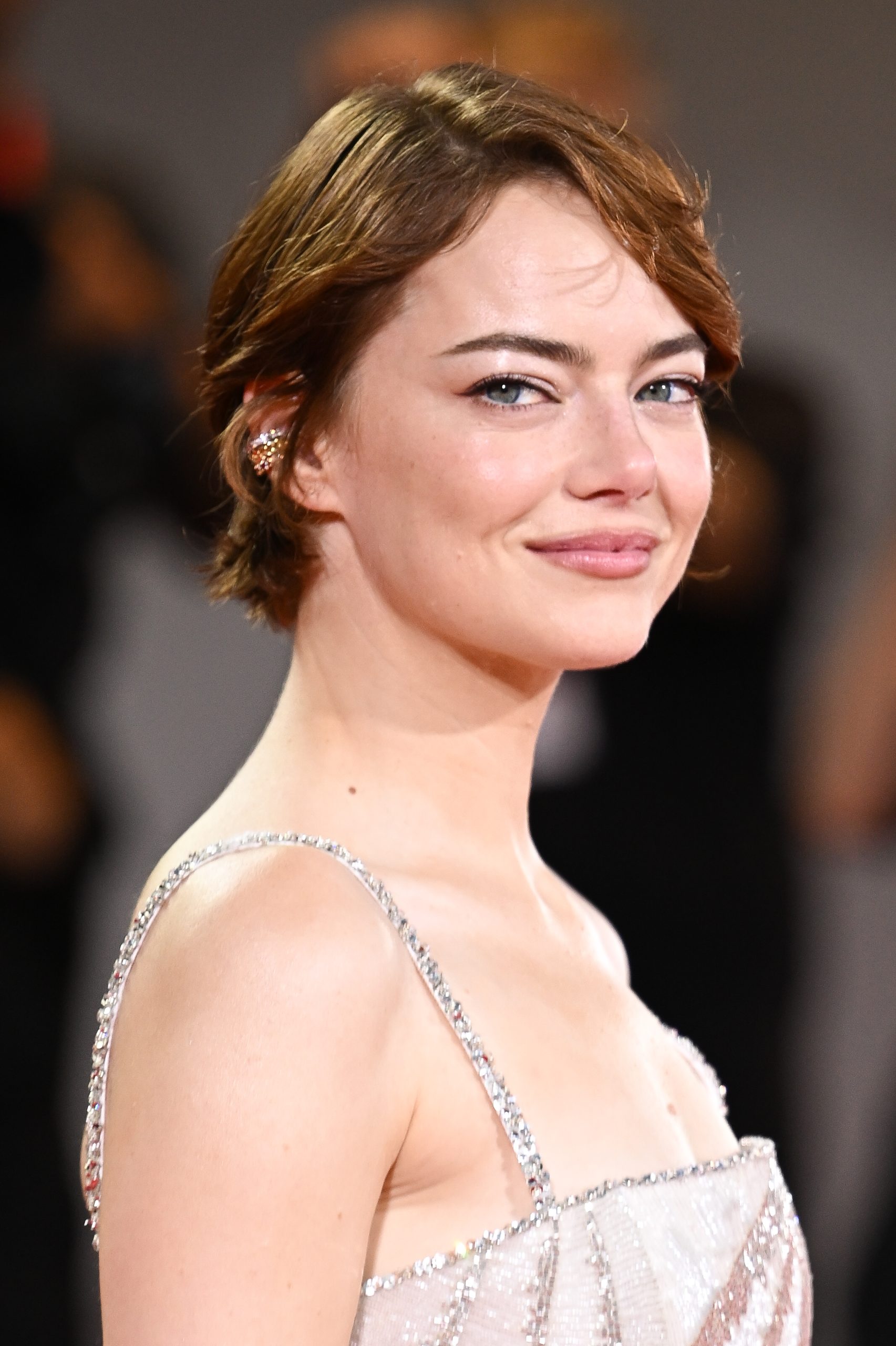 Emma Stone (Foto: Stephane Cardinale - Corbis/Corbis via Getty Images - Louis Vuitton/Divulgação)