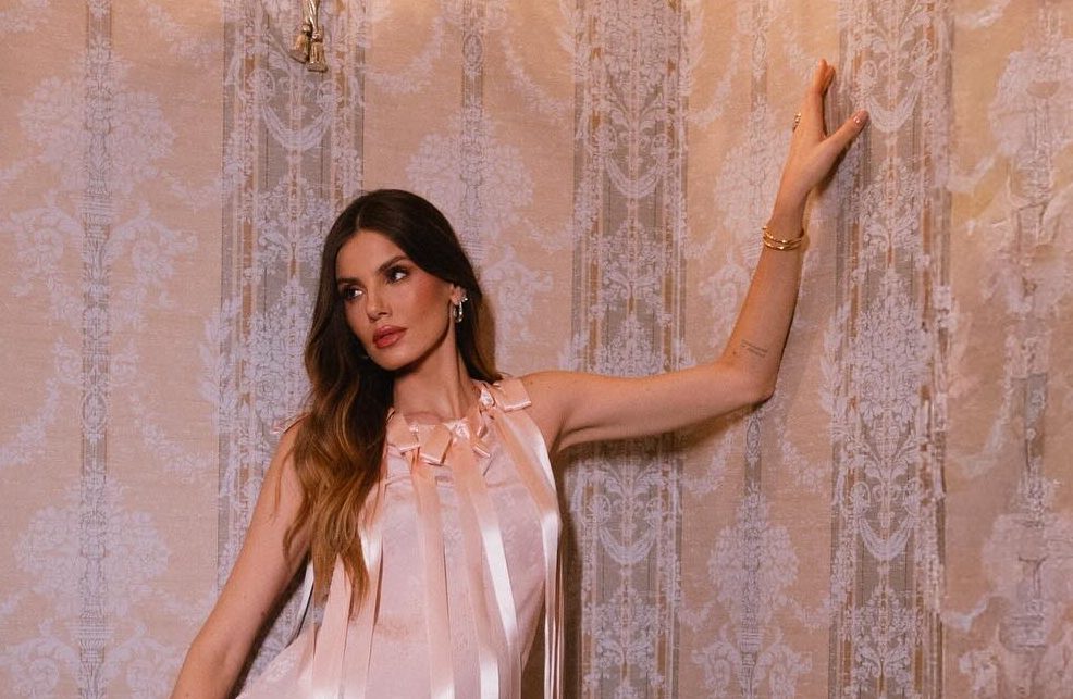 Camila Queiroz (Foto: João Kopv/Reprodução/Instagram)