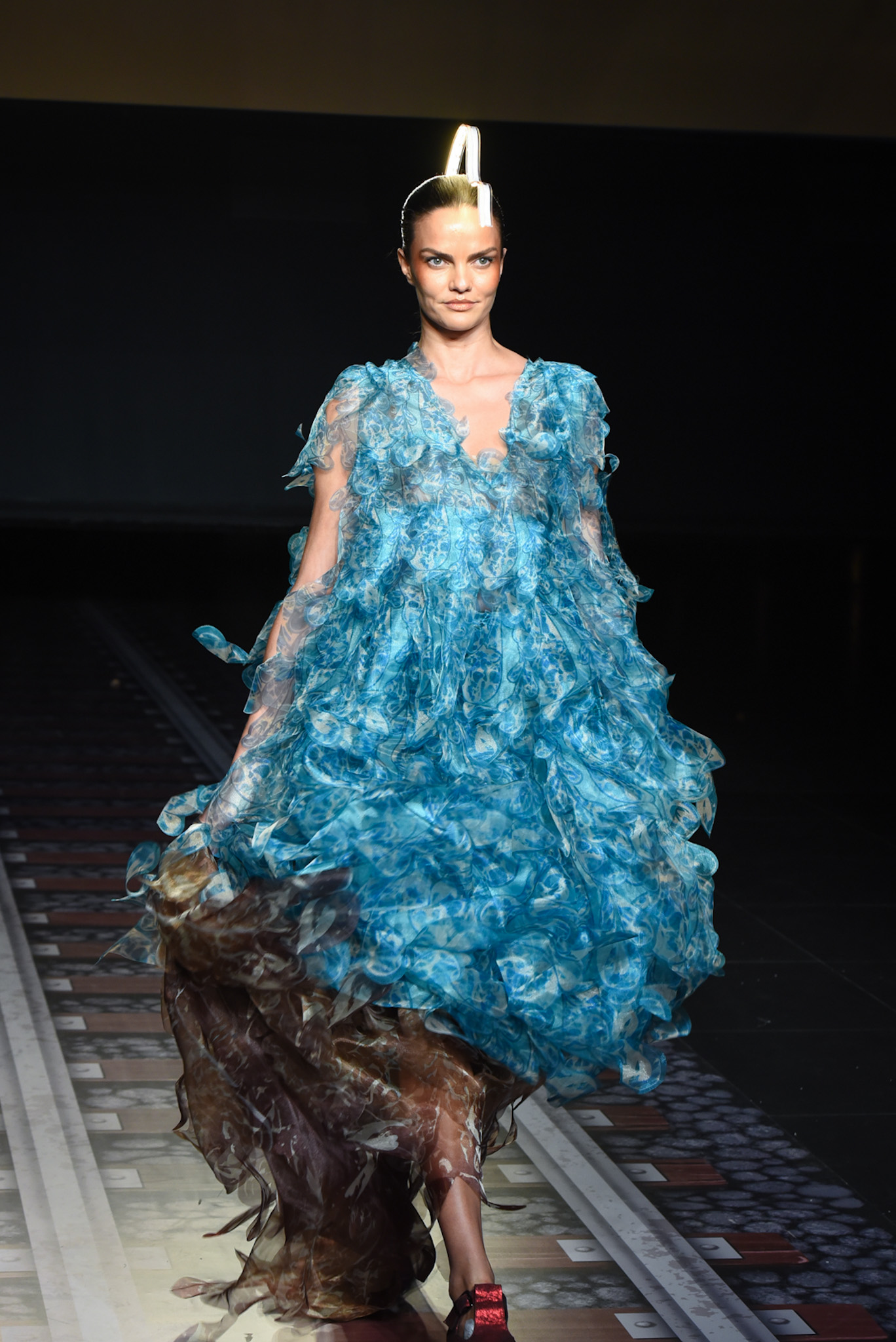 Bárbara Fialho no desfile de Ronaldo Fraga para SPFW (Foto: Andy Santana/Brazil News)
