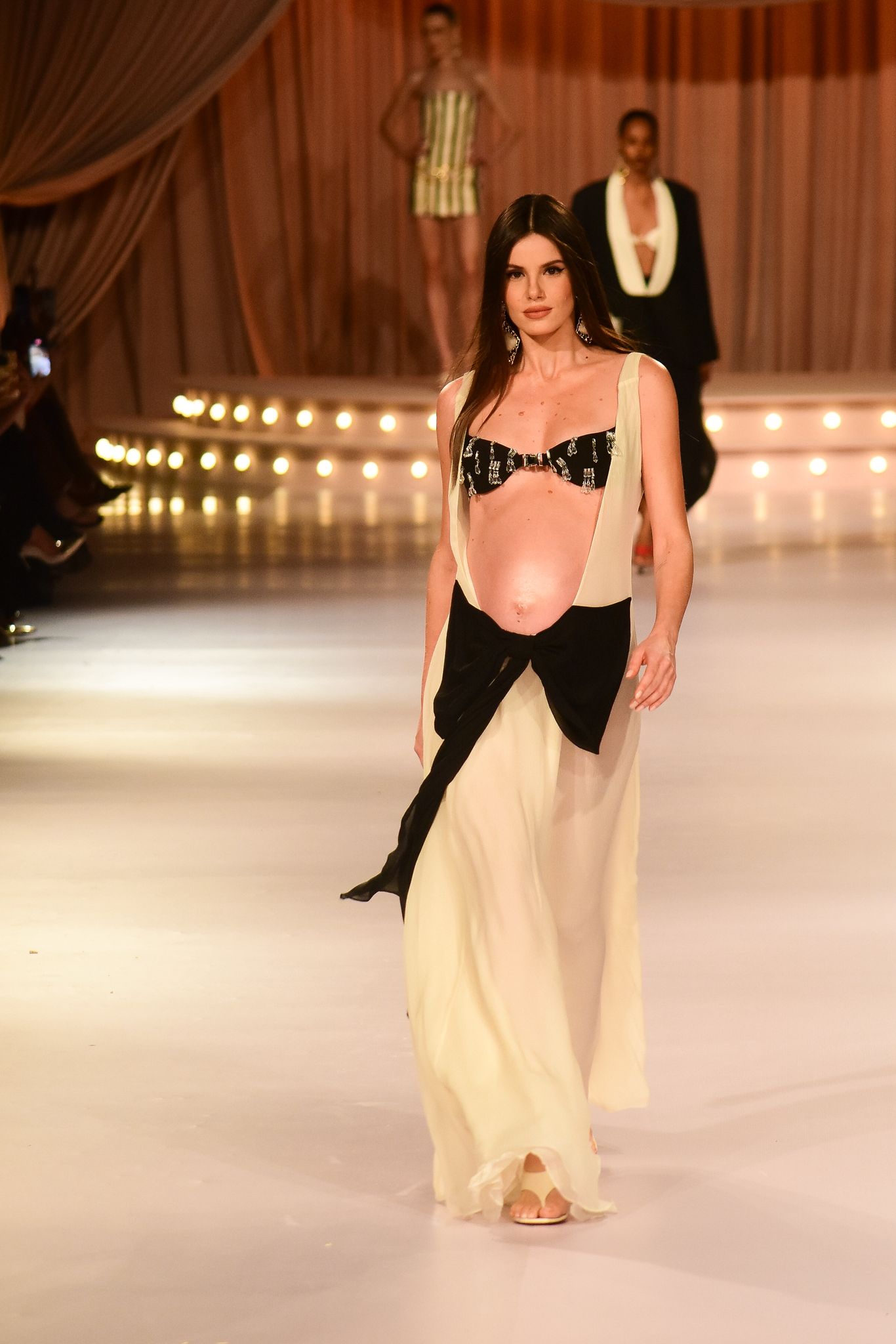 Camila Queiroz (Foto: Clayton Felizardo/Brazil News)