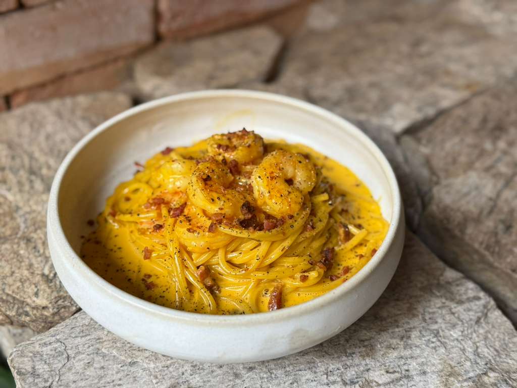O prato de Lino Villaventura pode ser feito com mezze rigate ou linguine, como na imagem (Foto: Divulgação)