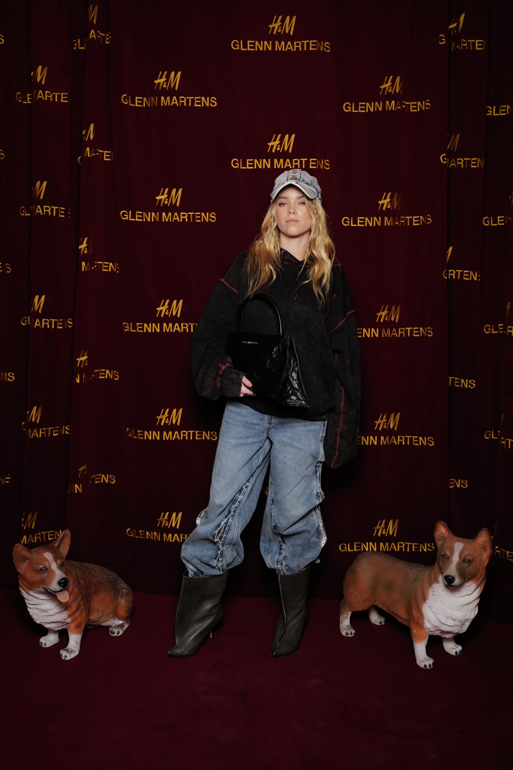Milly Alcock (Foto: Divulgação/H&M)