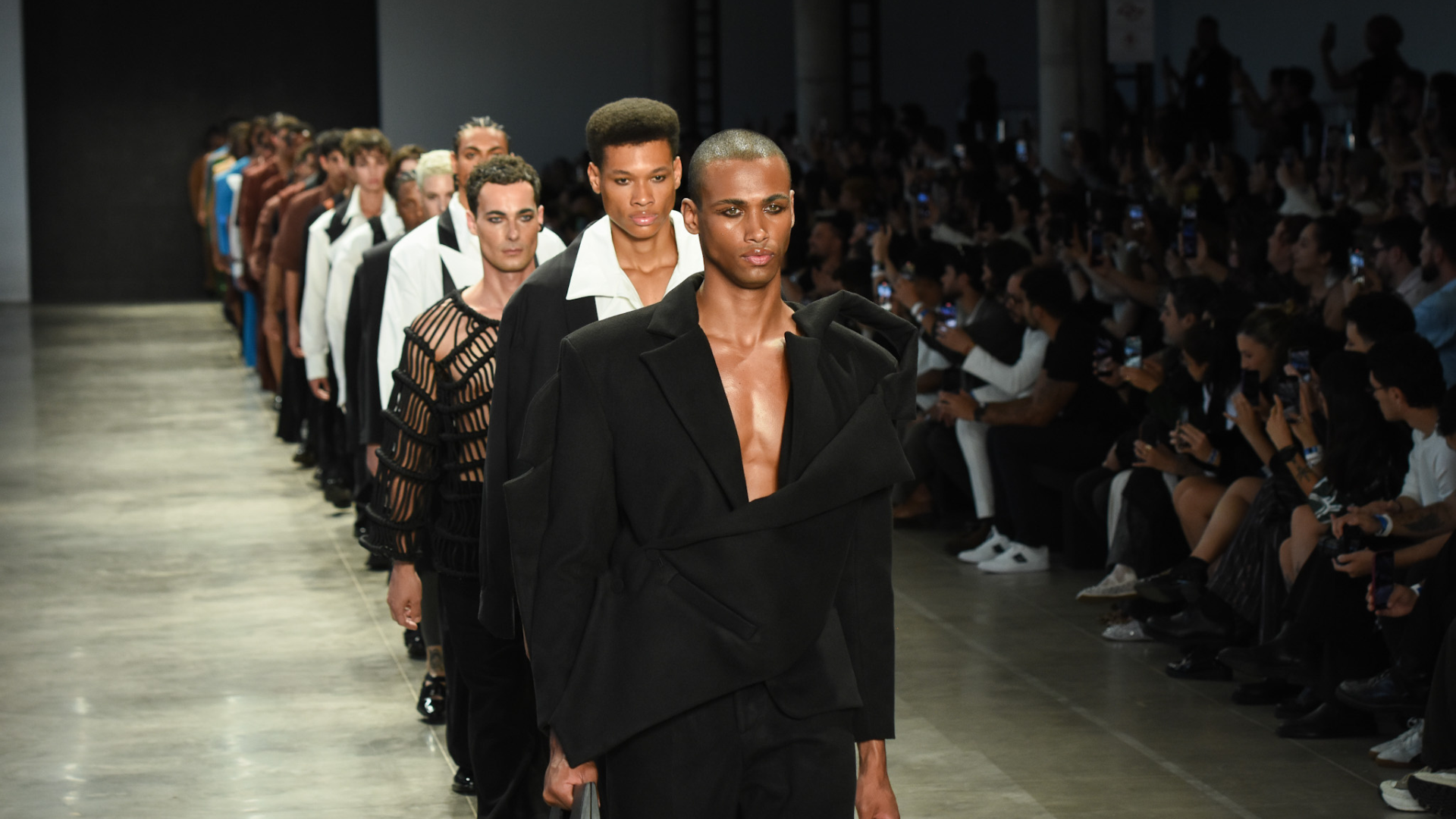 Rafael Caetano no SPFW (Foto: Will Dias/Brazil News)