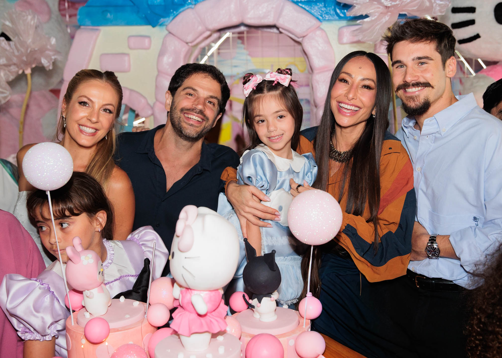 Mariane Heller, Duda Nagle, Zoe, Sabrina e Nicolas Prattes (Foto: Clayton Felizardo/Brazil News)