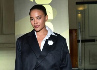 Bella Campos, Gaby Amarantos: veja 21 looks do Prêmio Potências Bella Campos (Foto: Brazil News)