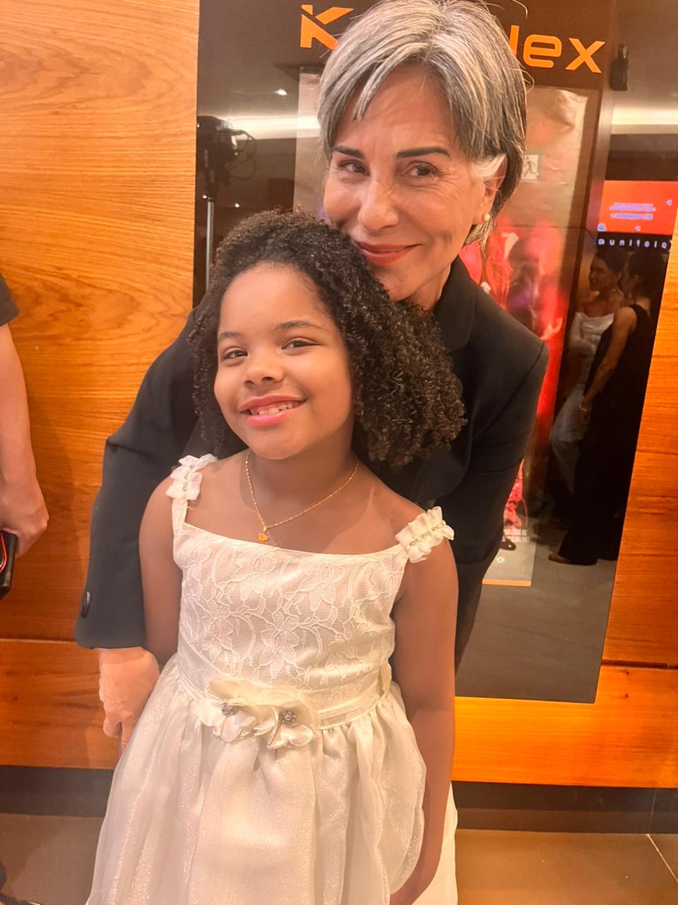 Marina Affro, que faz Carol, no filme "Sexa" com Gloria Pires (Foto: Divulgação)