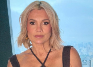 Flávia Alessandra usa cor do momento: ‘amando essa era do marrom’ Flávia Alessandra (Foto: @flaviaalessandra/Instagram/Reprodução)