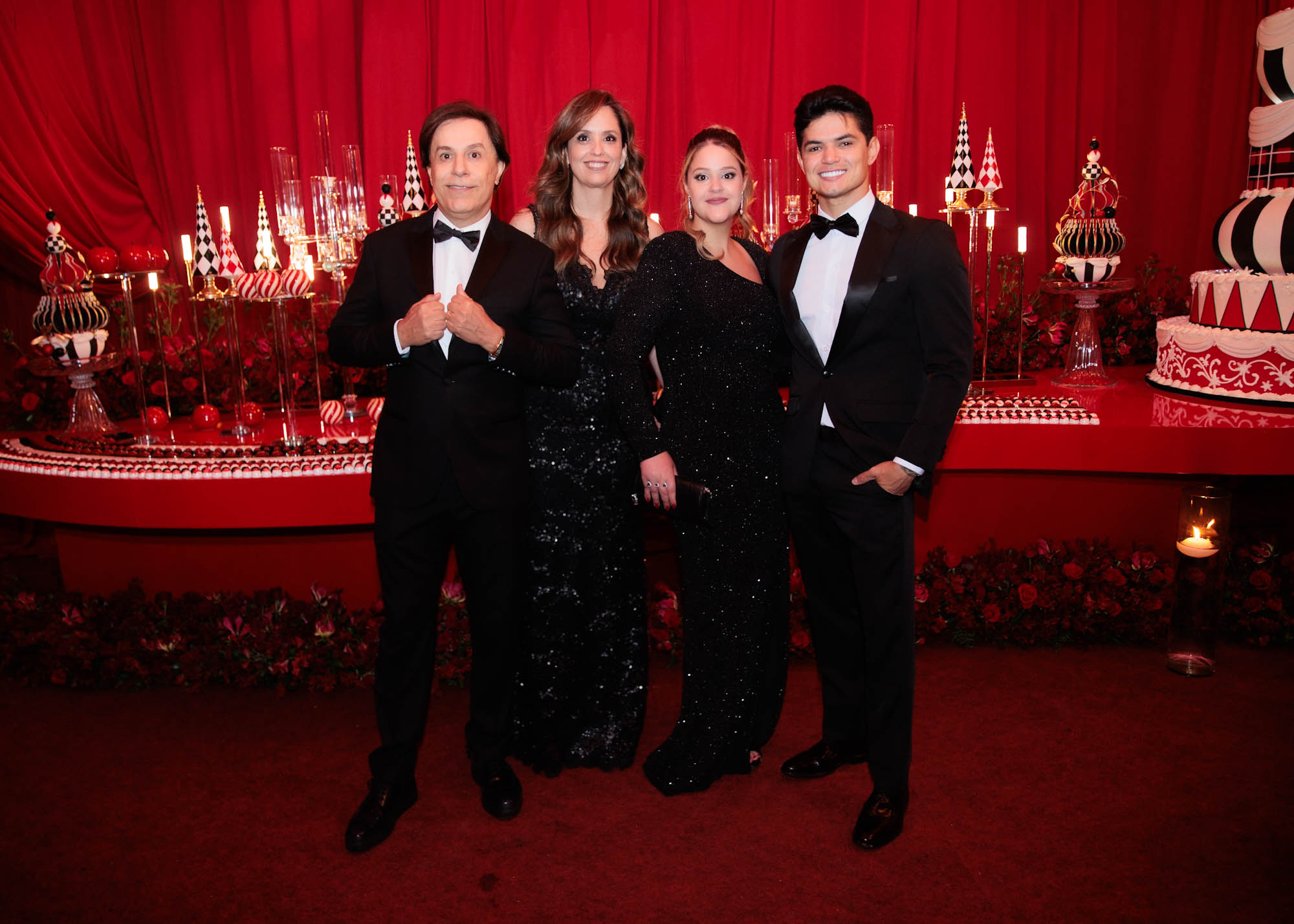 Tom Cavalcanti e família (Foto: Brazil News)