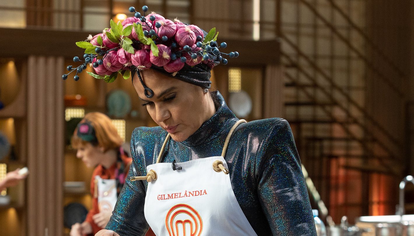 Gilmelândia com cabeça de alho (Foto: Melissa Haidar/Band/Divulgação)