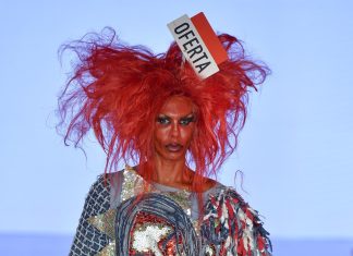 Casa de Criadores traz moda inclusiva, upcycling e anticonsumismo Maxi Weber no desfile de Lucas Caslu (Foto: Marcelo Soubhia/ @agfotosite)