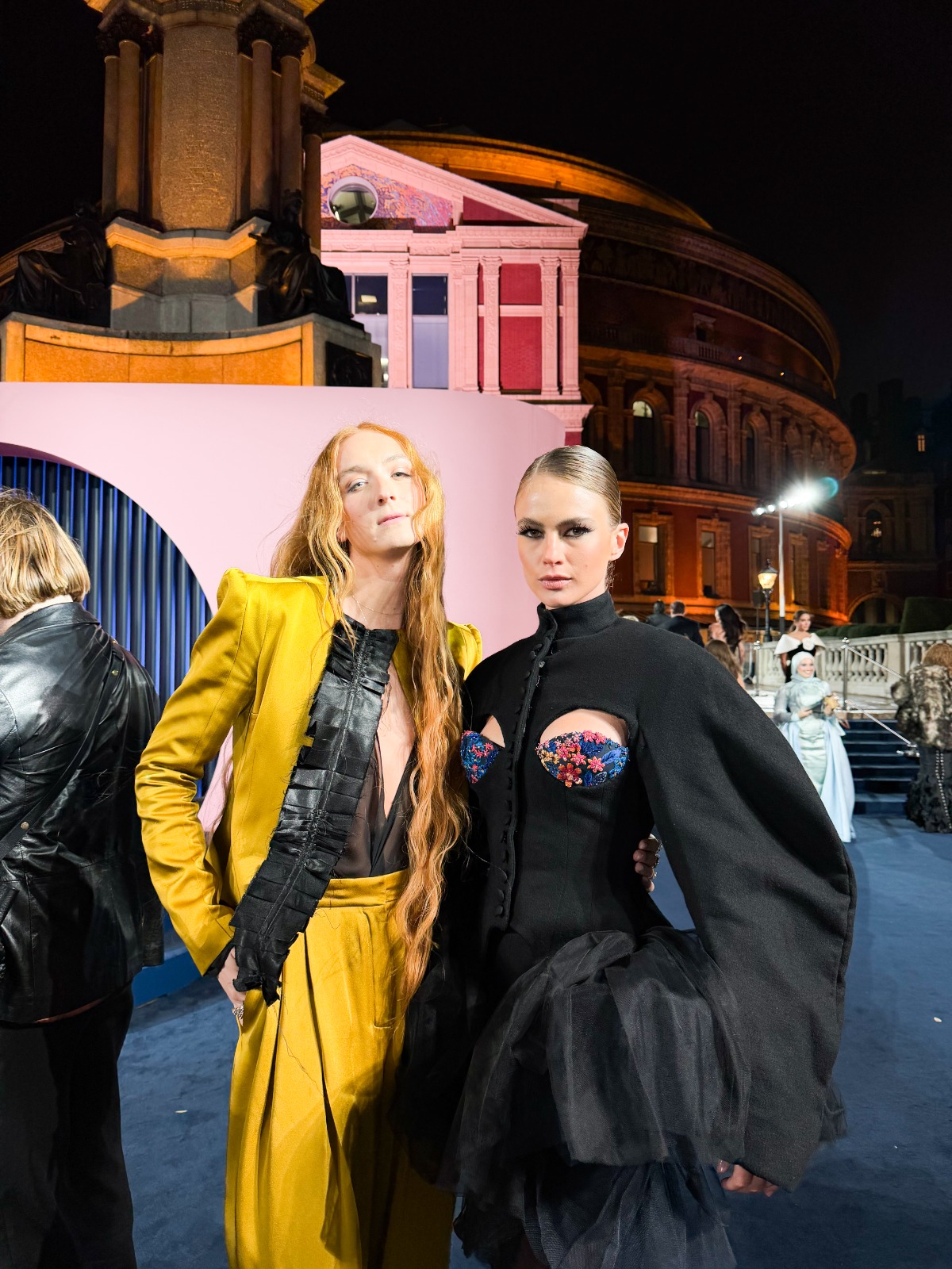 O estilista Harry Reeds e Maria Klaumann (Foto: Divulgação)