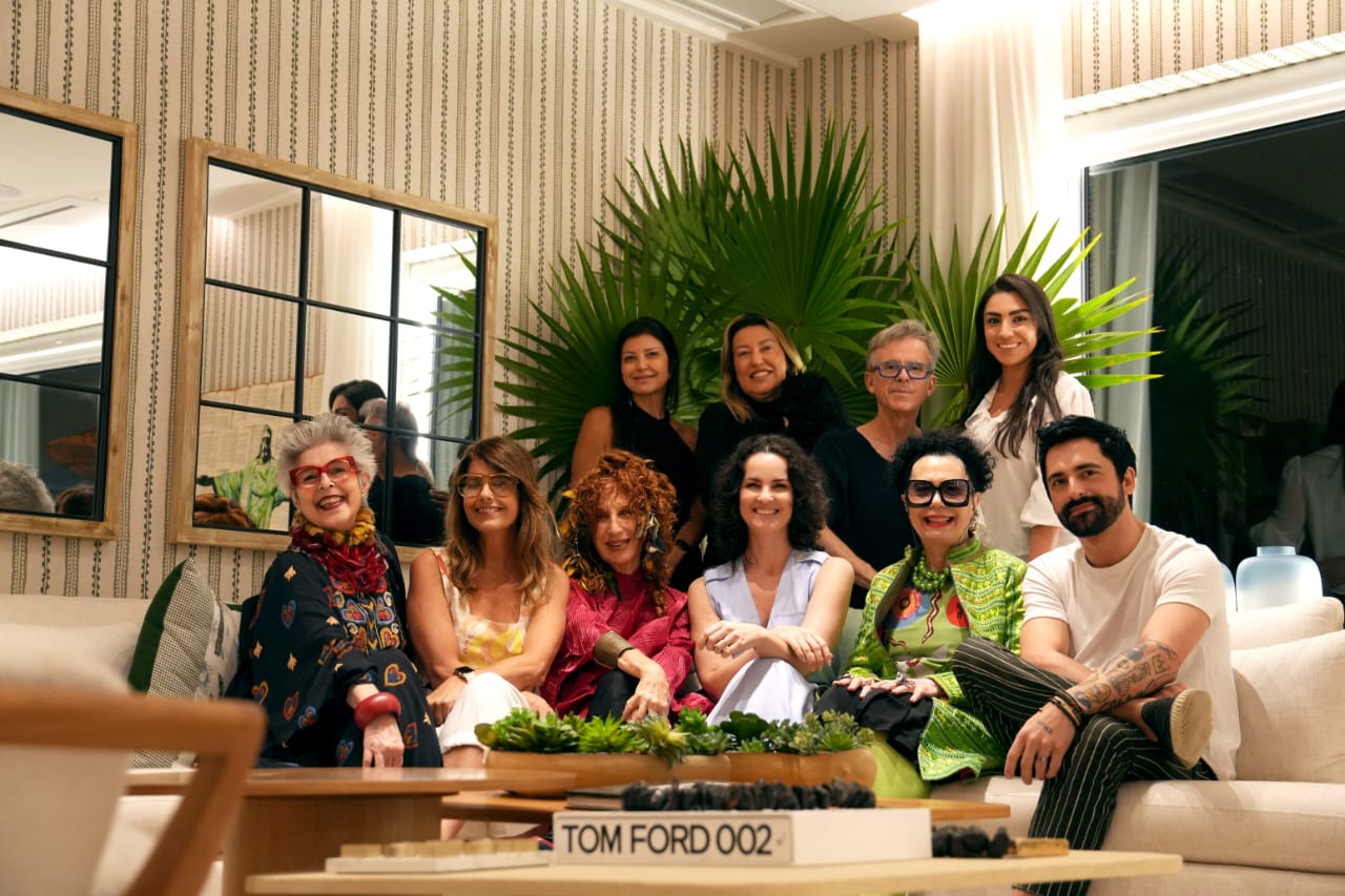 Artistas envolvidos na campanha "Amor de Bicho", da Frankie & Amaury (Foto: Divulgação)