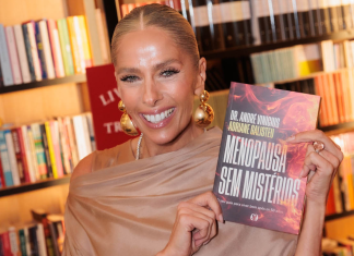 Adriane Galisteu veste tom terroso e lança livro sobre menopausa Adriane Galisteu (Foto: Clayton Felizardo/Brazil News)