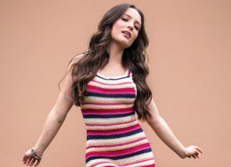 Larissa Manoela festeja carreira com crochê e chinelo de R$ 349,90 Larissa Manoela (Foto: @larissamanoela/Instagram/Reprodução)