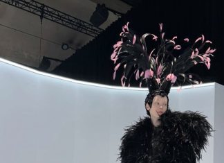 Alta-costura: Alessandro Michele homenageia Valentino em desfile Desfile de alta-cositra Valentino (Foto: Reprodução/Instagra /@alessandro_michele)