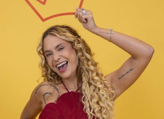 BBB 26: Sarah Andrade aposta na trend anos 1990 dos cachos naturais Sarah Andrade (Foto: Manoella Mello/TV Globo/Divulgação)