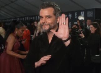 Wagner Moura de quimono e mais looks do Critic’s Choice Awards 2026 Wagner Moura no Critic's Choice Award (Foto: Reprodução/Instagram)