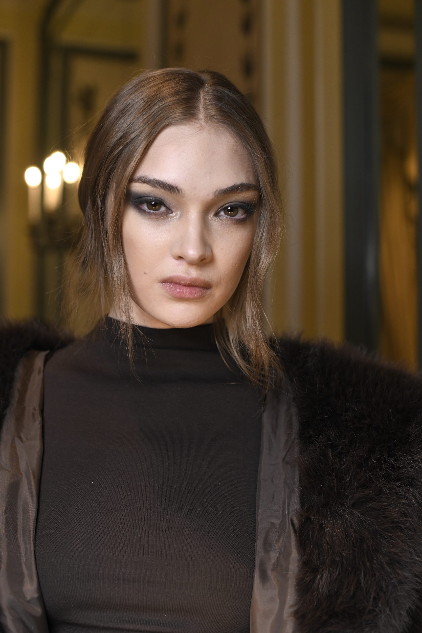 Maquiagem para o desfile de Bibhu Mohapatra na NYFW (Foto: Meera Fox/Divulgação)