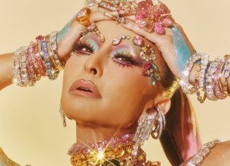 Carnaval: Sabrina Sato usa fantasia com 3 mil cristais em ensaio Sabrina Sato (Foto: @gabriela.schmdt/Divulgação)