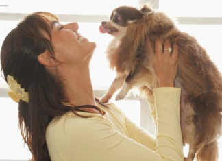 Isis Valverde esbanja estilo com look amarelo-manteiga de R$ 3,5 mil Isis Valverde (Foto: @isisvalverde/Instagram/Reprodução)