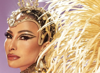 Maquiagem de Carnaval com strass conquista de Sabrina a Paolla Sabrina Sato usa maquiagem de Carnaval com strass (Foto: @sabrinasato/Instagram/Reprodução)