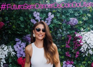 Básica: Juliana Paes elege pantalona e regata brancas em evento Juliana Paes (Foto: Clayton Felizardo/Brazil News)