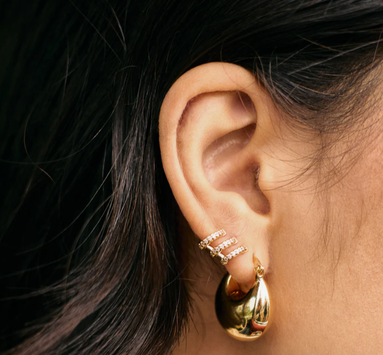 Brinco de argola (Foto: CUFF Jewelry/Divulgação)