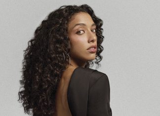 A caminho do Oscar, Alice Carvalho muda visual e escurece os cabelos Alice Carvalho (Foto: Divulgação)