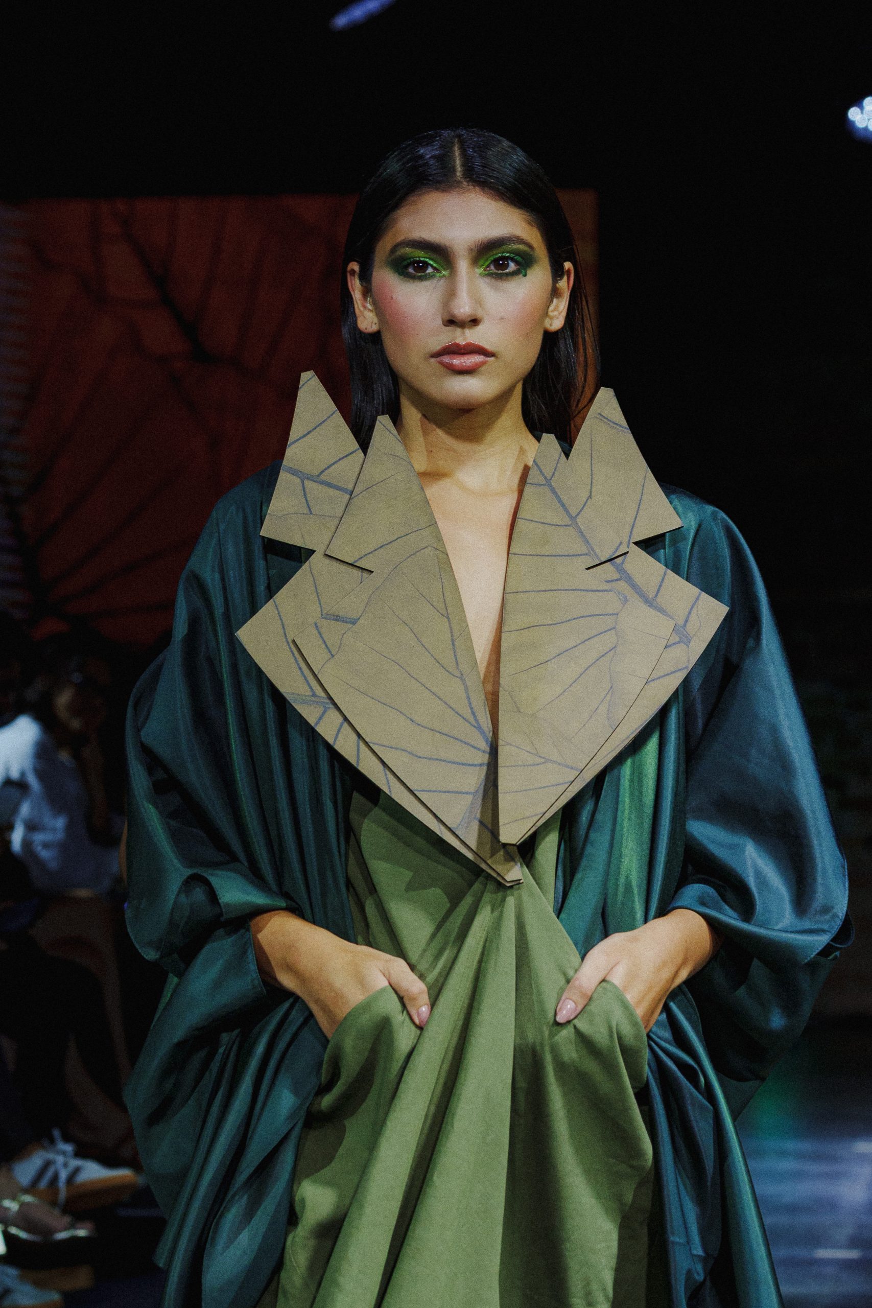 Desfile de Jay Boggo com looks de MDF (Foto: Divulgação)