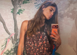 Carolina Dieckmmann usa boho chic com macacão de R$ 1.289 Carolina Dieckmmann (Foto: @loracarola/Instagram/Reprodução)