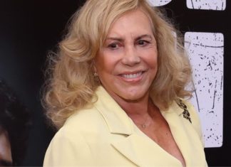 Arlete Salles acerta ao atualizar terno amarelo-manteiga com tênis Arlete Salles (Foto: Roberto Filho/Brazil News)