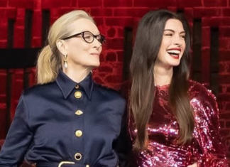 O Diabo Veste Prada: Hathaway brinca com maxibotas e microvestido Meryl Streep e Anne Hathaway (Foto: Reprodução/Instagram)