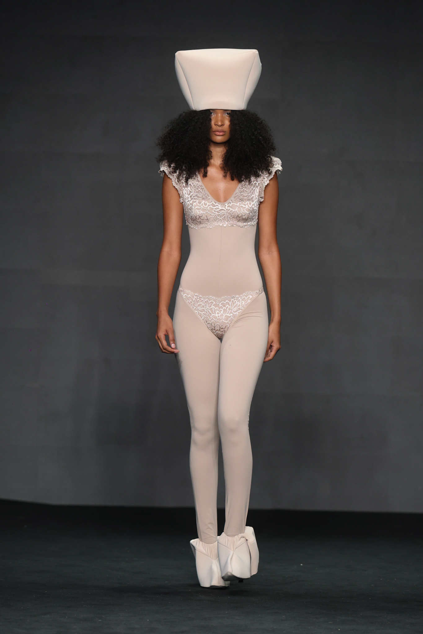 Desfile da Argalji no Rio Fashion Week (Foto: Roberto Filho/Brazil News)