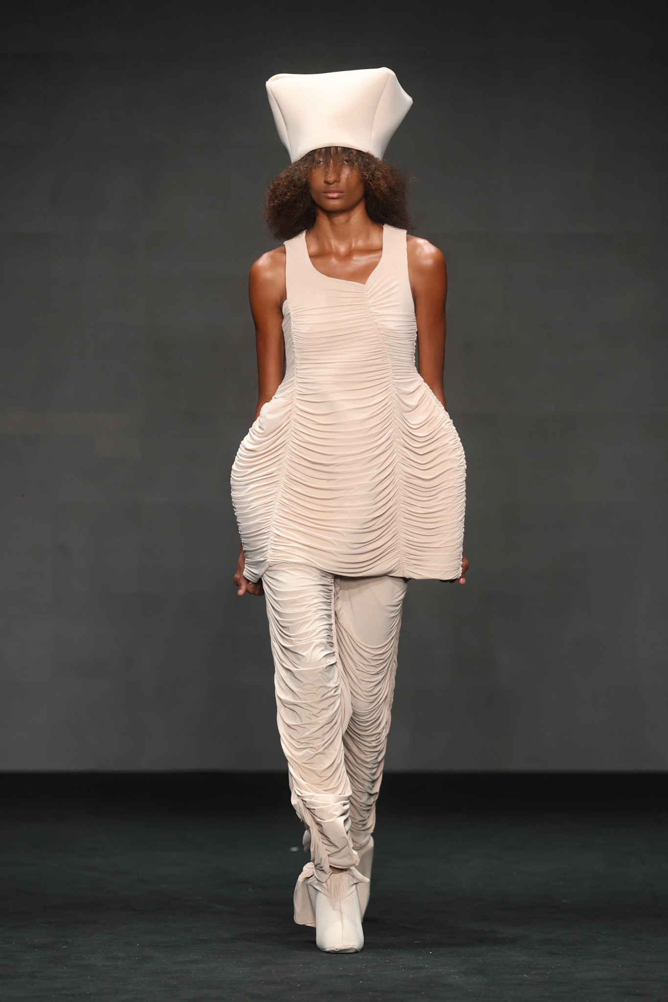 Desfile da Argalji no Rio Fashion Week (Foto: Roberto Filho/Brazil News)