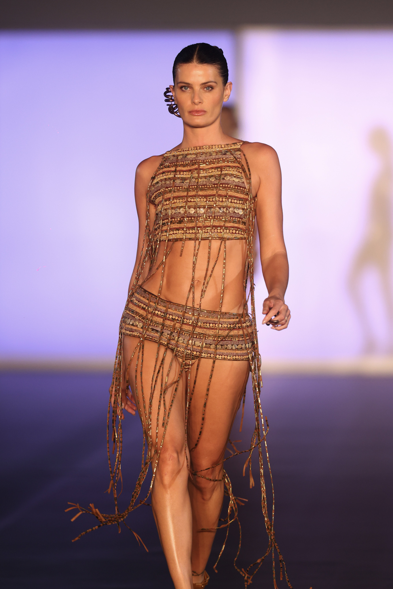 Isabeli Fontana no desfile de Lenny Niemeyer (Foto: Roberto Filho/Brazil News)