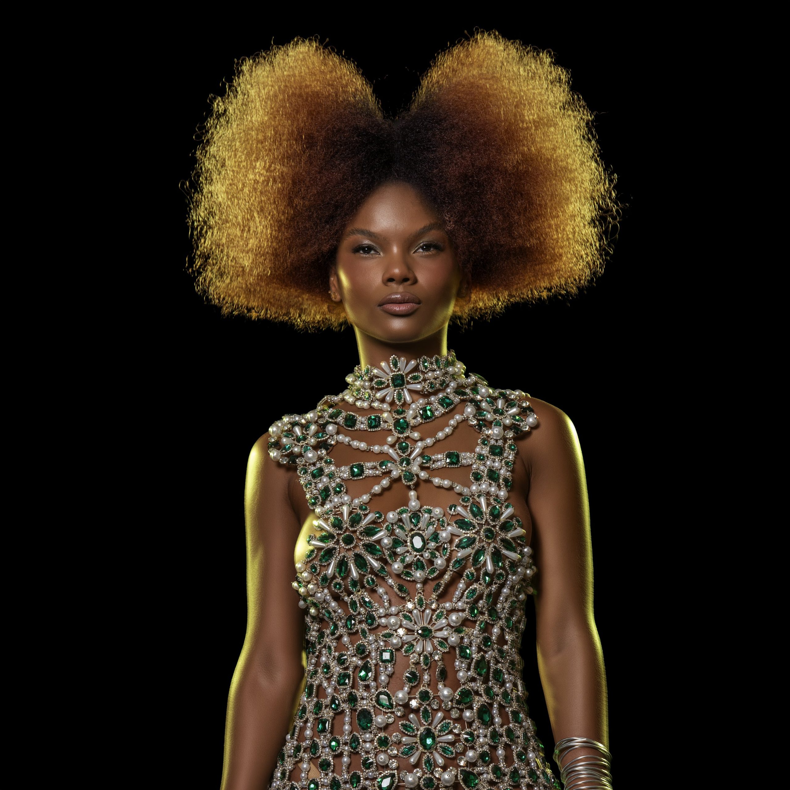 Modelo Wanessa Abreu com look de Henrique Filho (Foto: Priscila Prade)