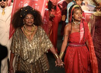 Elenco de “A Nobreza do Amor” desfila figurinos da novela de época da Globo no Rio Fashion Week Desfile da novela "A Nobreza do Amor" no Rio Fashion Week (Foto: Victor Chapetta/Brazil News)