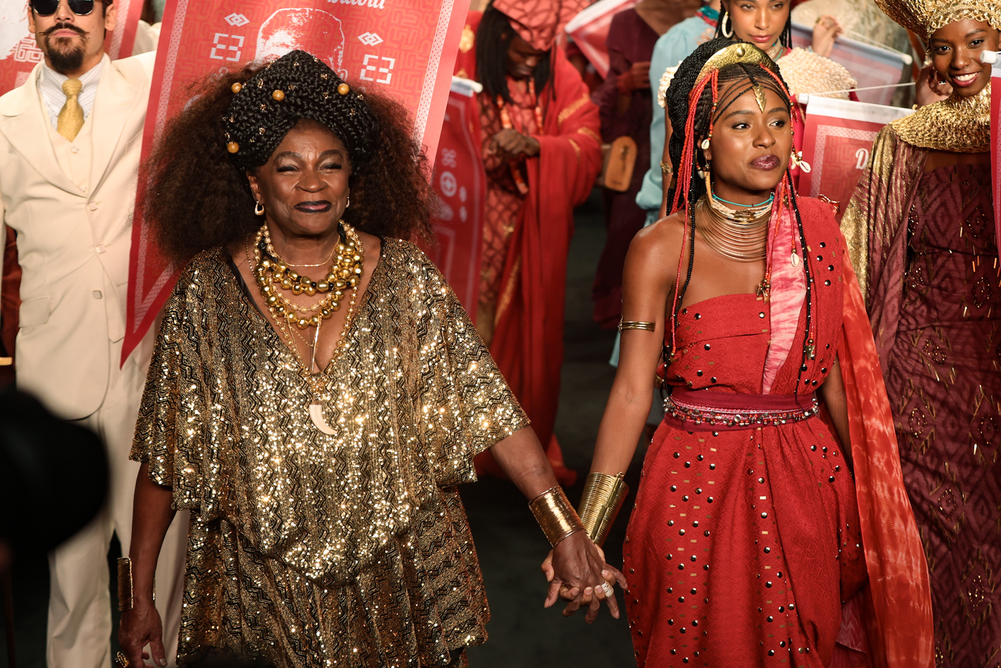 Desfile da novela "A Nobreza do Amor" no Rio Fashion Week (Foto: Victor Chapetta/Brazil News)