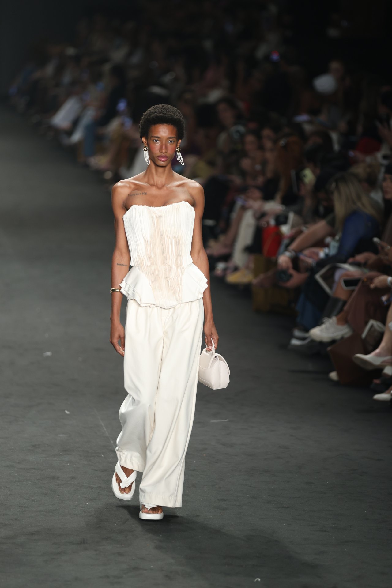 Desfile da Akuf no Rio Fashion Week (Foto: Daniel Pinheiro/Brazil News)