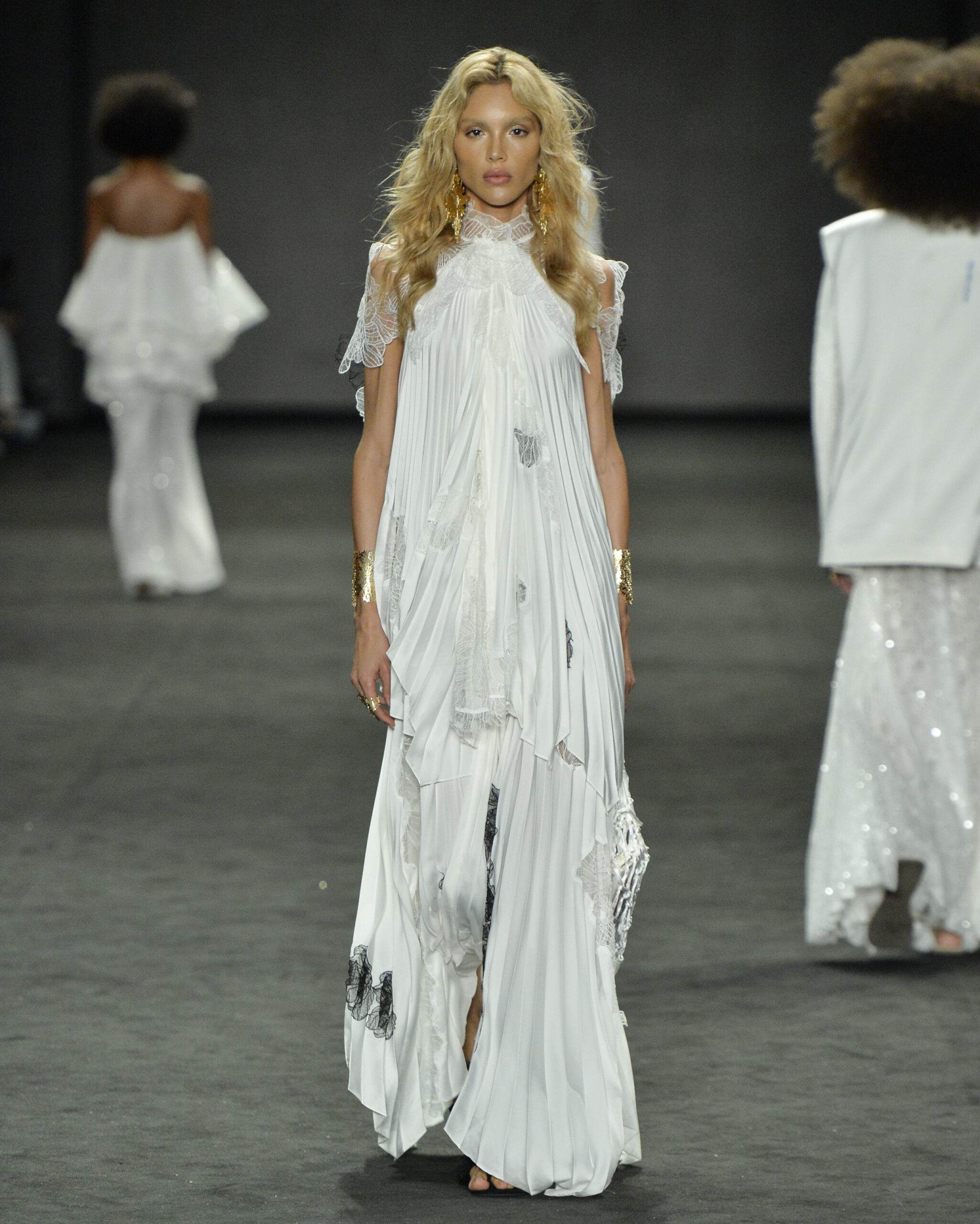 Desfile da grife Apartamento 03 no Rio Fashion Week (Foto: Marcelo Soubhia/ @agfotosite)